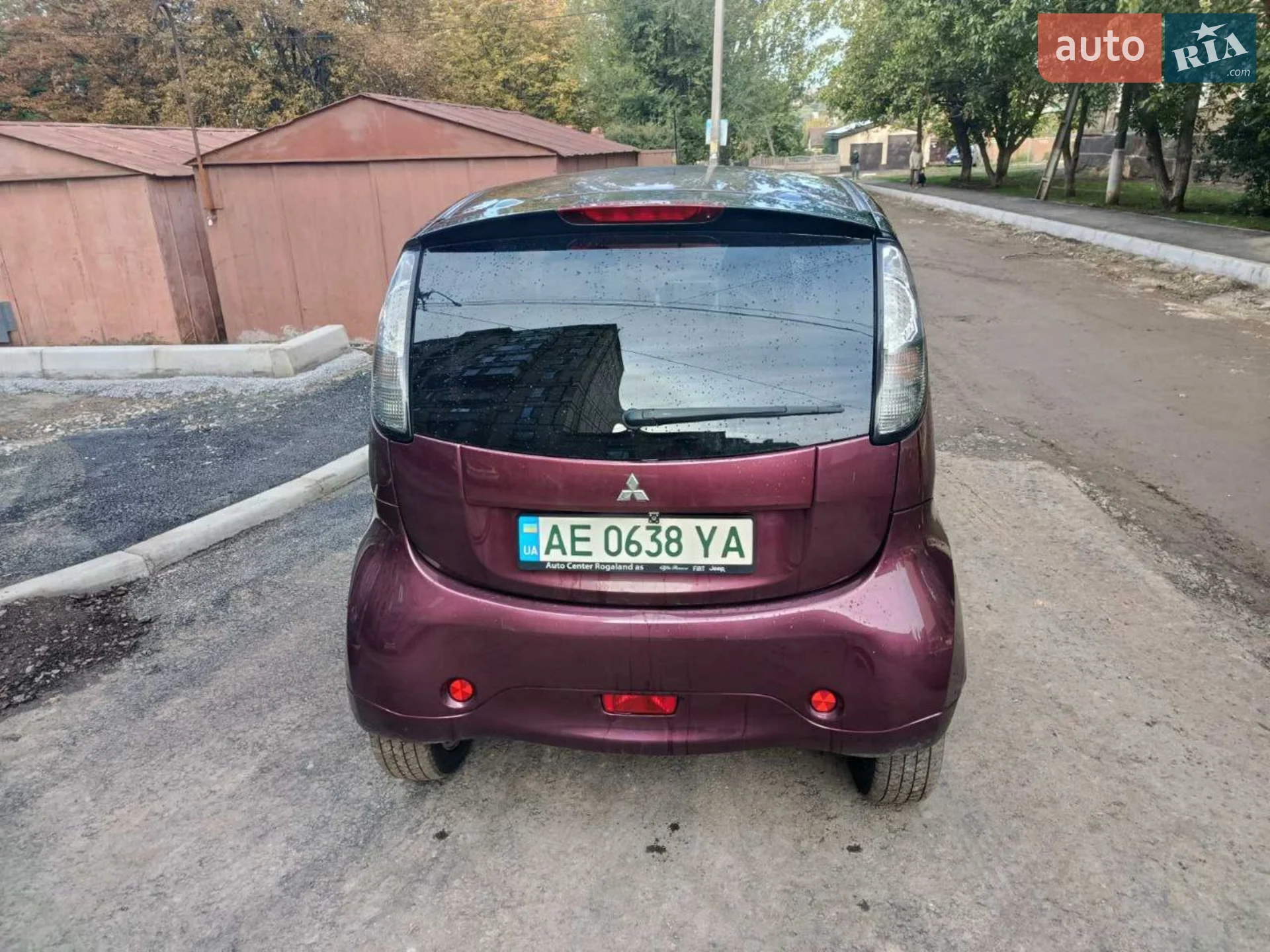 2011 Mitsubishi i-MiEV - мініатюра 4