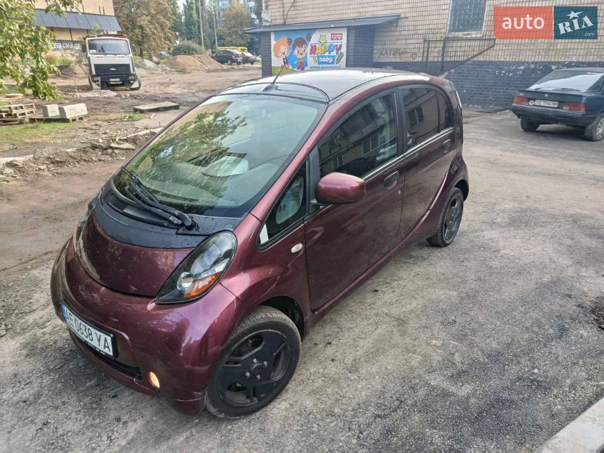2011 Mitsubishi i-MiEV - мініатюра 6
