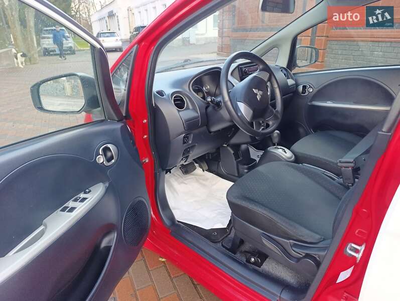 Хэтчбек Mitsubishi i-MiEV 2011 в Звягеле фото 11 Хэтчбек Mitsubishi i-MiEV 2011 в Звягеле