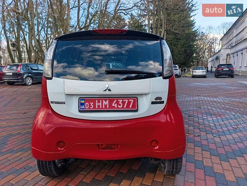 Хетчбек Mitsubishi i-MiEV 2011 в Звягелі