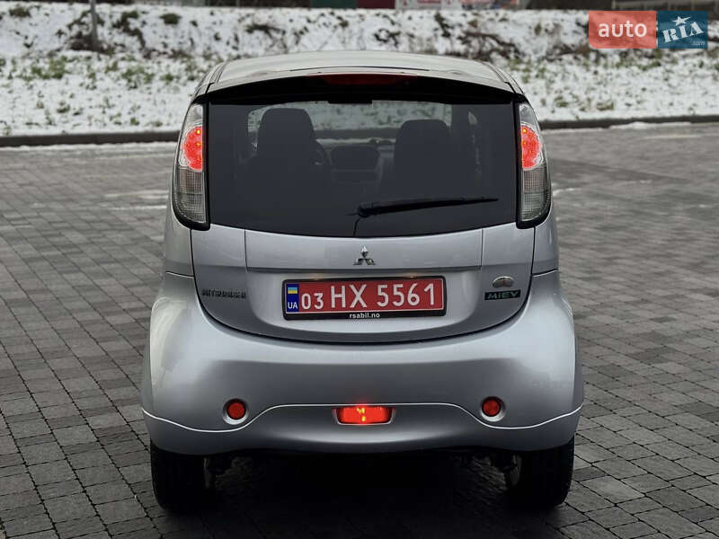 Хэтчбек Mitsubishi i-MiEV 2012 в Львове