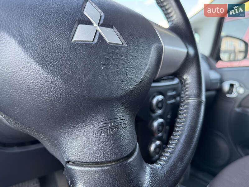 Хэтчбек Mitsubishi i-MiEV 2014 в Житомире