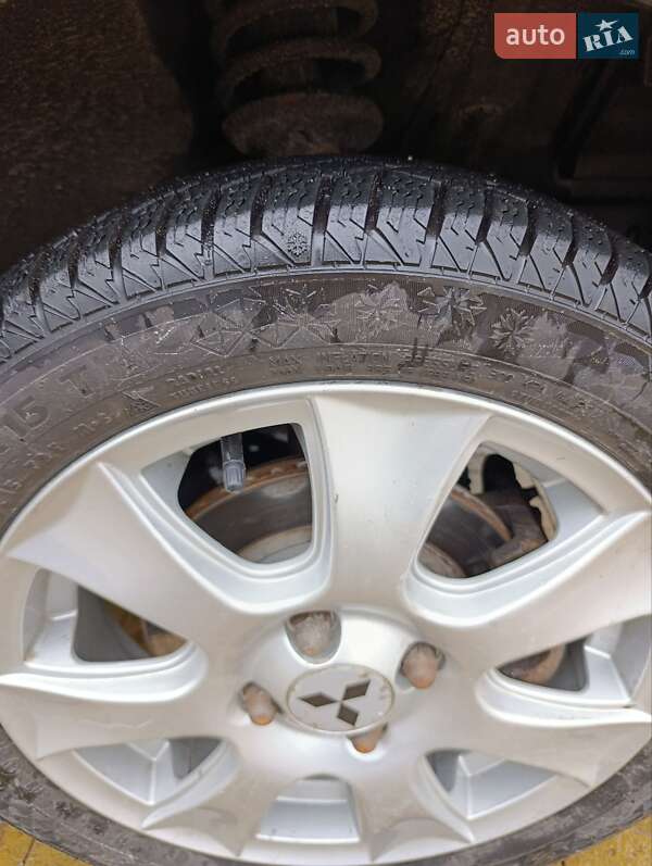 Хэтчбек Mitsubishi i-MiEV 2015 в Кременчуге фото 27 Хэтчбек Mitsubishi i-MiEV 2015 в Кременчуге