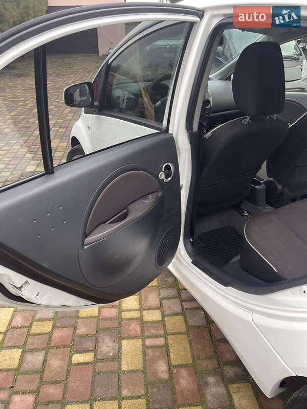 Хэтчбек Mitsubishi i-MiEV 2015 в Днепре