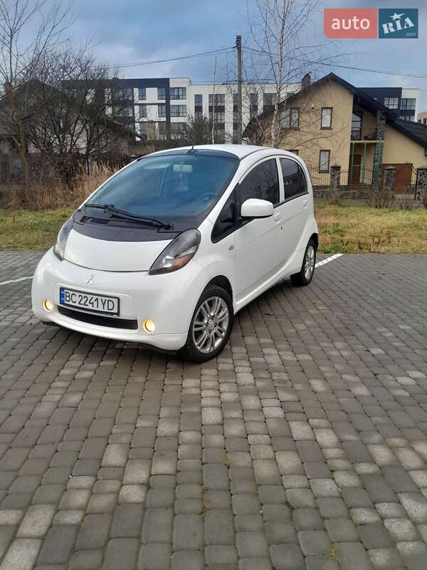 Хэтчбек Mitsubishi i-MiEV 2012 в Львове
