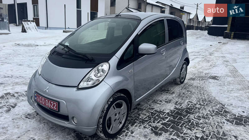 Mitsubishi i-MiEV 2013
