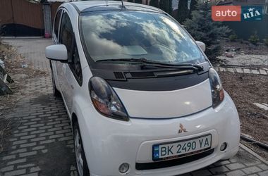 Хэтчбек Mitsubishi i-MiEV 2011 в Ровно