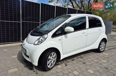 Хэтчбек Mitsubishi i-MiEV 2015 в Ужгороде