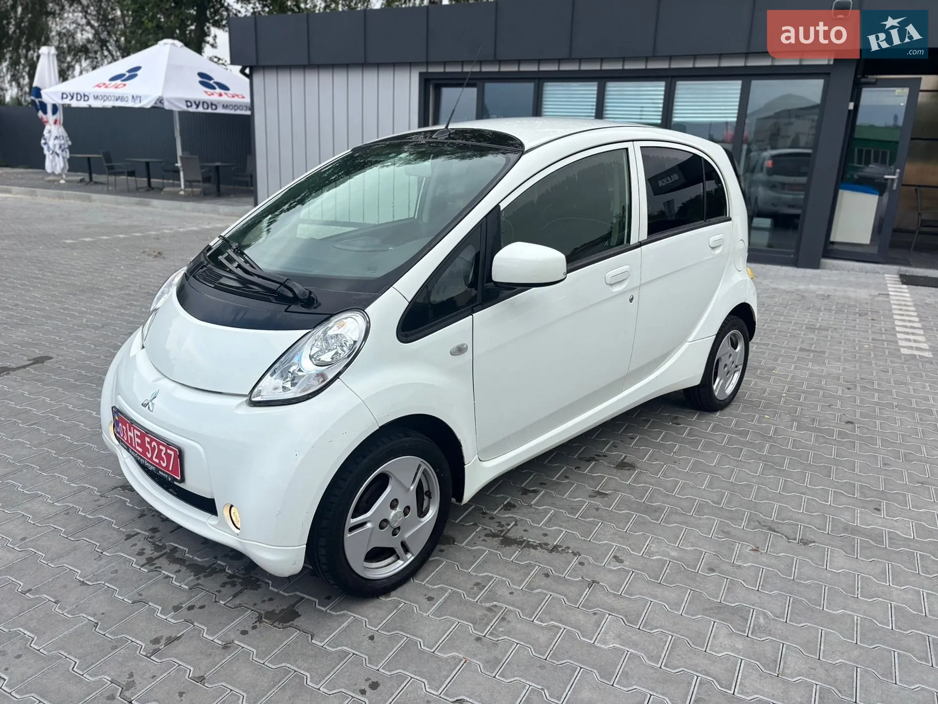 2012 Mitsubishi i-MiEV - мініатюра 8