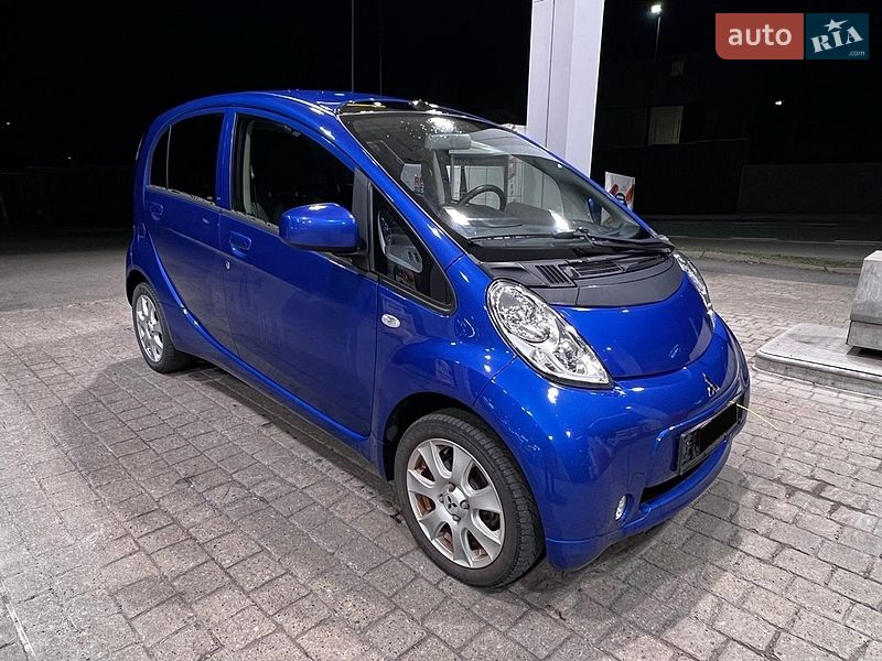 Mitsubishi i-MiEV 2017 Mitsubishi i-MiEV 2017