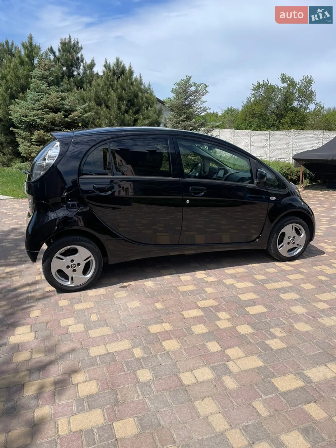 2011 Mitsubishi i-MiEV - мініатюра 6