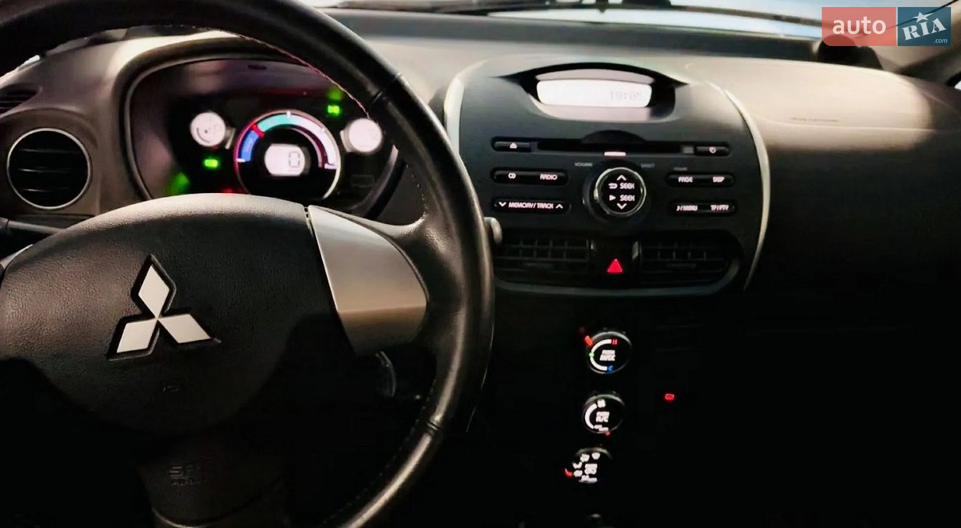 2012 Mitsubishi i-MiEV - мініатюра 8
