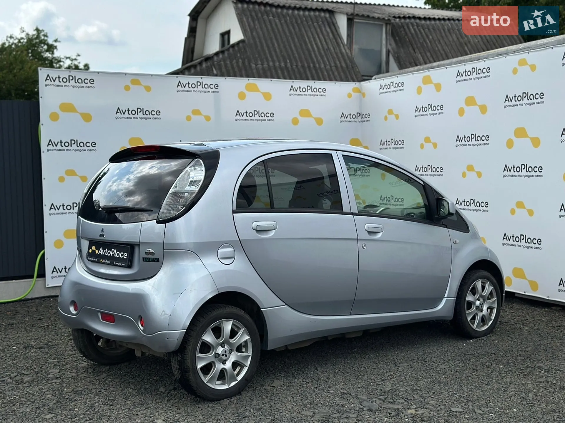 2012 Mitsubishi i-MiEV - мініатюра 16