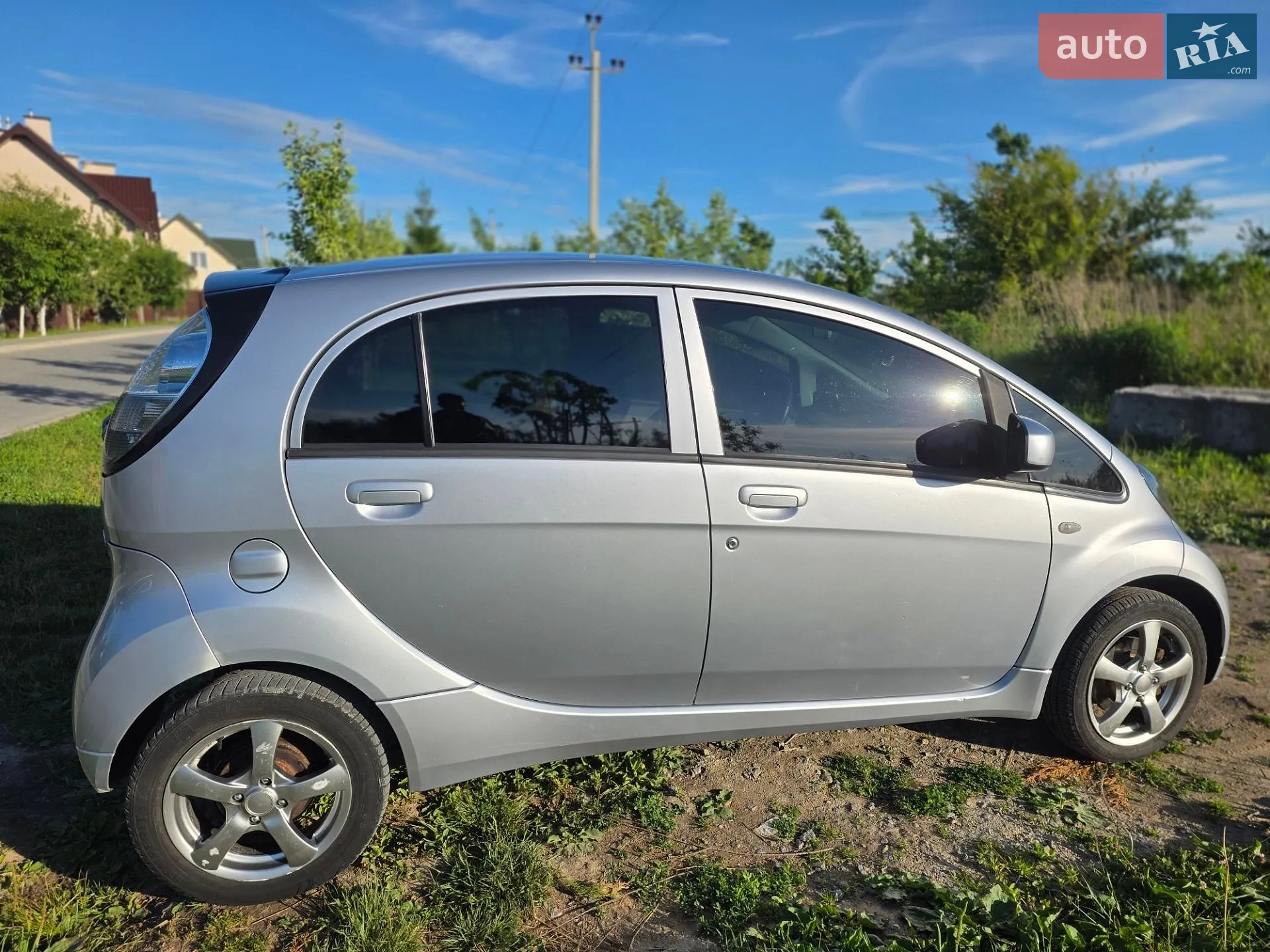 2011 Mitsubishi i-MiEV - мініатюра 25