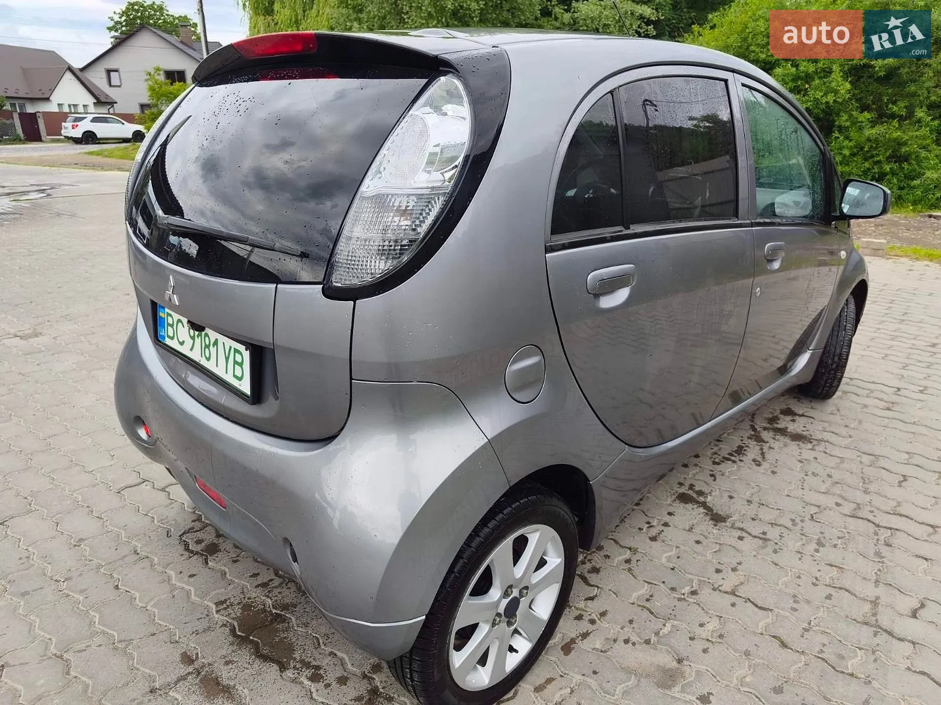 2010 Mitsubishi i-MiEV - мініатюра 5