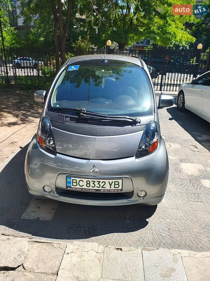 2011 Mitsubishi i-MiEV - мініатюра 14