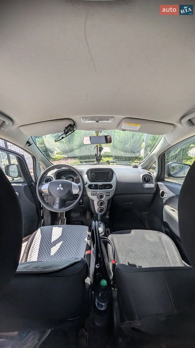 2011 Mitsubishi i-MiEV - мініатюра 4
