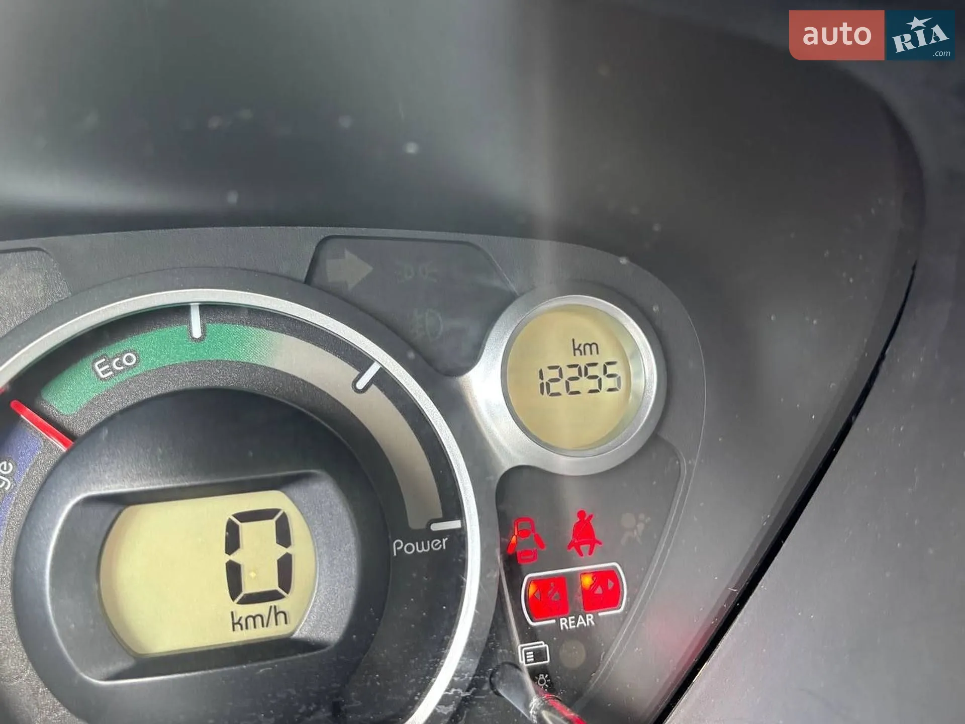2016 Mitsubishi i-MiEV - мініатюра 5