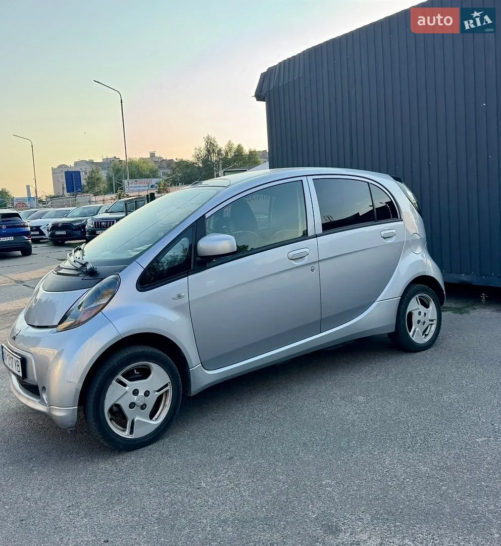 2012 Mitsubishi i-MiEV - мініатюра 6