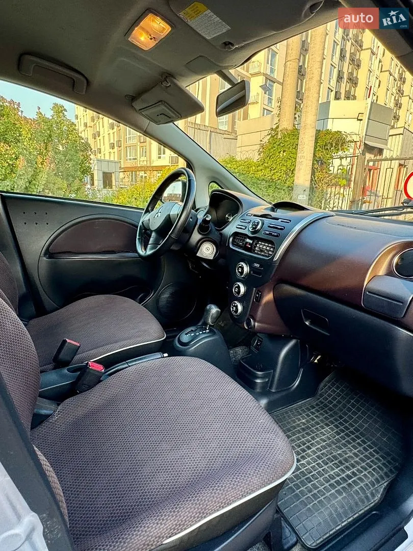 2012 Mitsubishi i-MiEV - мініатюра 13