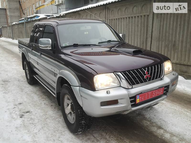 Седан Mitsubishi L 200 2003 в Киеве