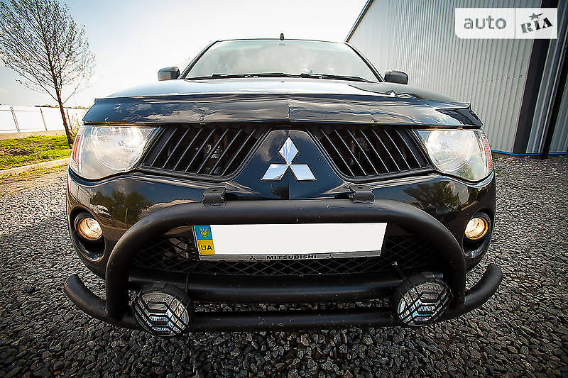 Пикап Mitsubishi L 200 2008 в Сваляве