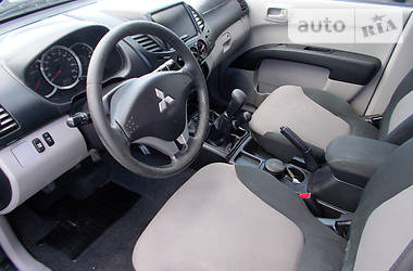 Пикап Mitsubishi L 200 2012 в Киеве