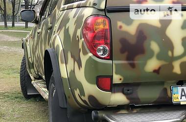 Позашляховик / Кросовер Mitsubishi L 200 2008 в 