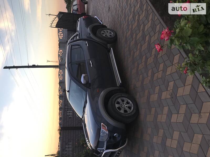 Внедорожник / Кроссовер Mitsubishi L 200 2008 в Великой Александровке