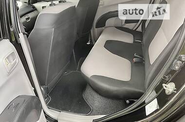 Позашляховик / Кросовер Mitsubishi L 200 2013 в 