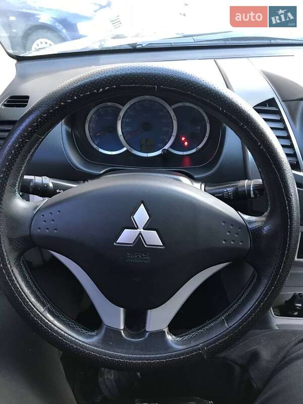 Пікап Mitsubishi L 200 2008 в Одесі