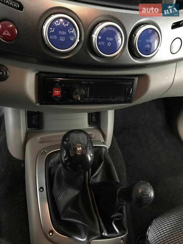 Пікап Mitsubishi L 200 2007 в Славському