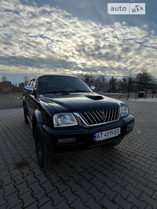 Пікап Mitsubishi L 200 2004 в Коломиї