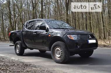 Пікап Mitsubishi L 200 2007 в Києві