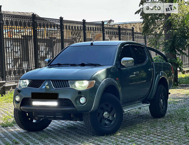 Пикап Mitsubishi L 200 2008 в Харькове