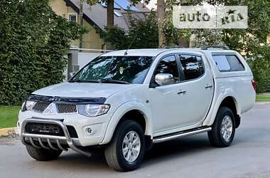 Пікап Mitsubishi L 200 2013 в Києві