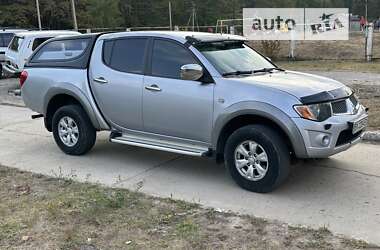 Пікап Mitsubishi L 200 2011 в Новодністровську