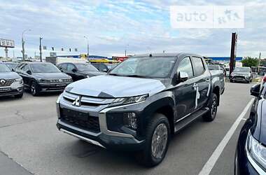 Пікап Mitsubishi L 200 2024 в Києві