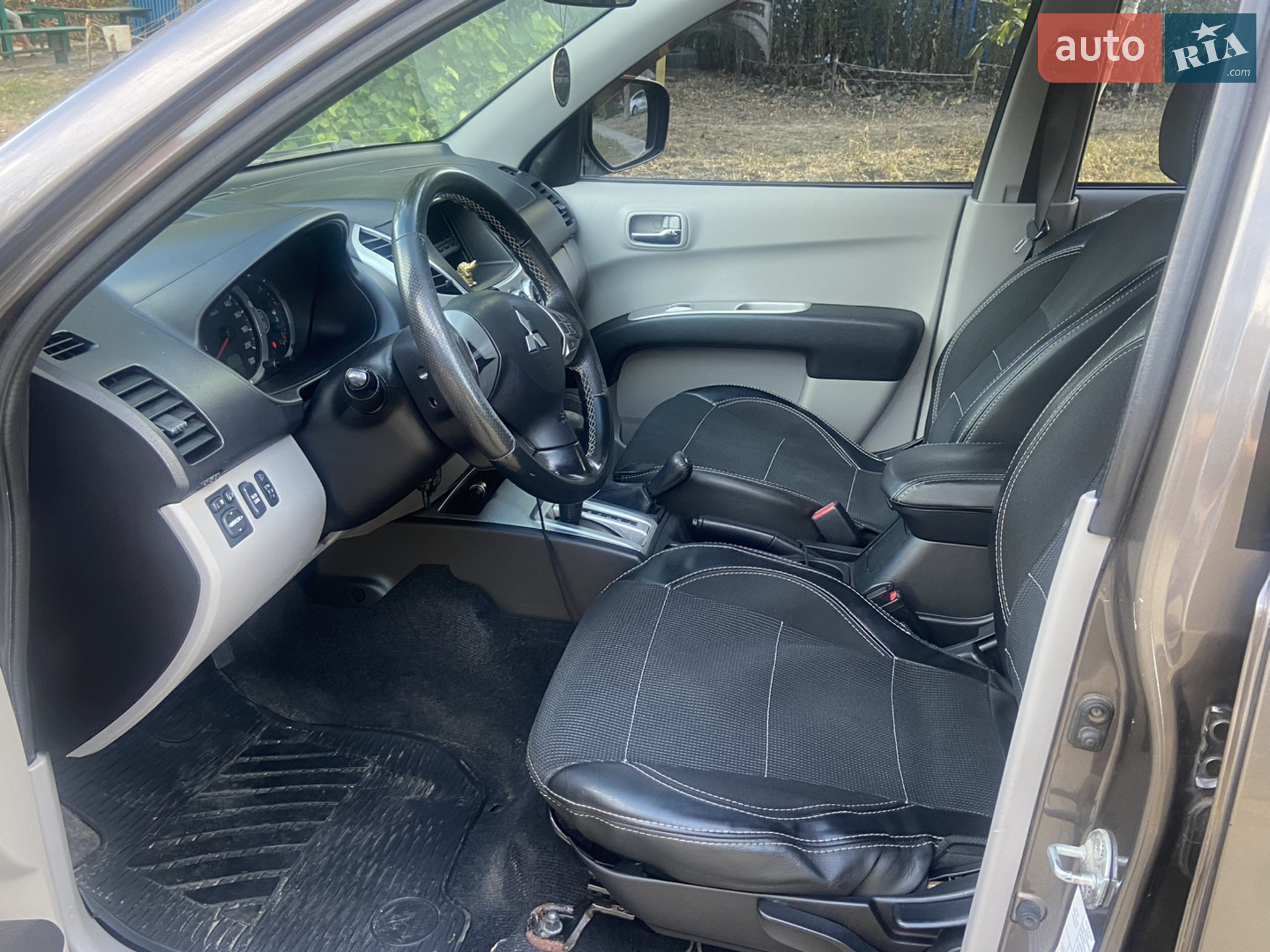 2011 Mitsubishi L200 - мініатюра 2