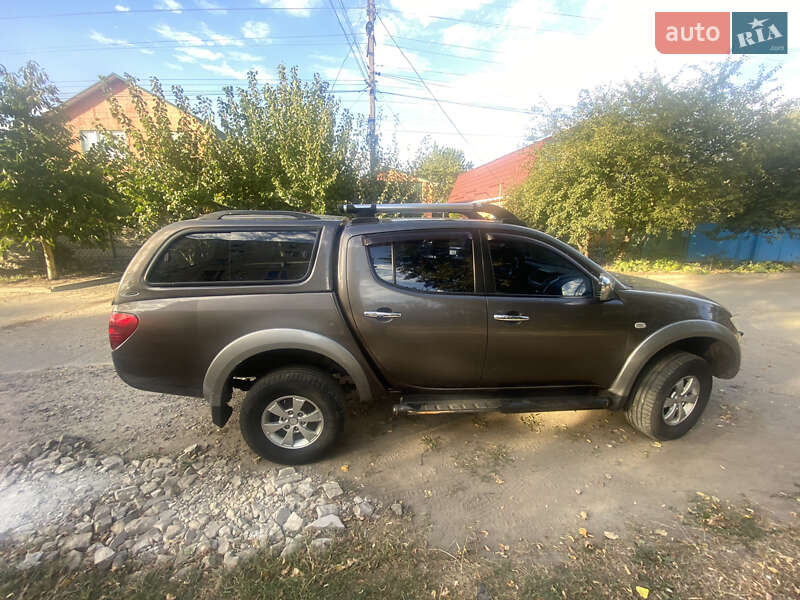 Пікап Mitsubishi L 200 2011 в Сумах