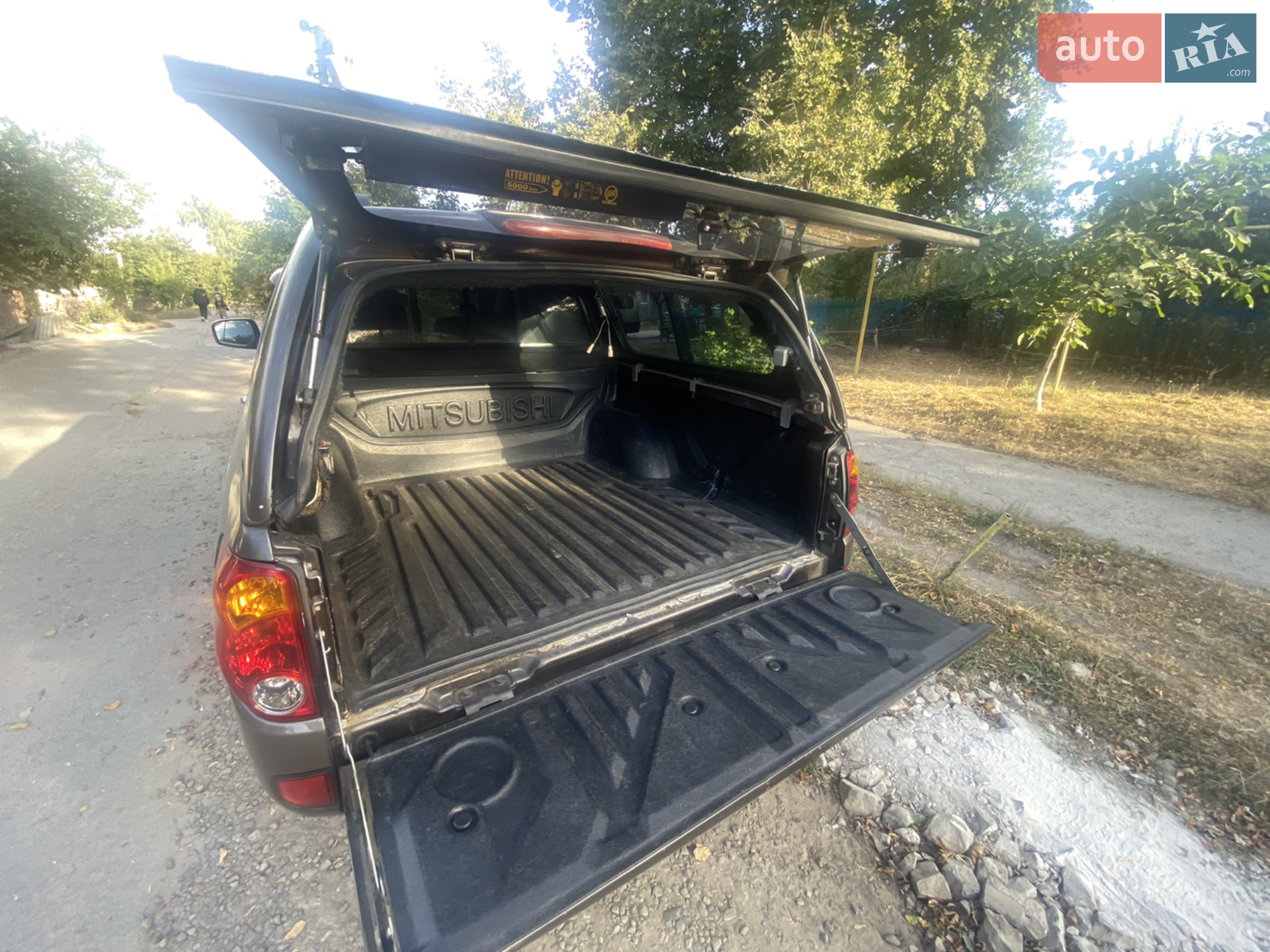 2011 Mitsubishi L200 - мініатюра 12