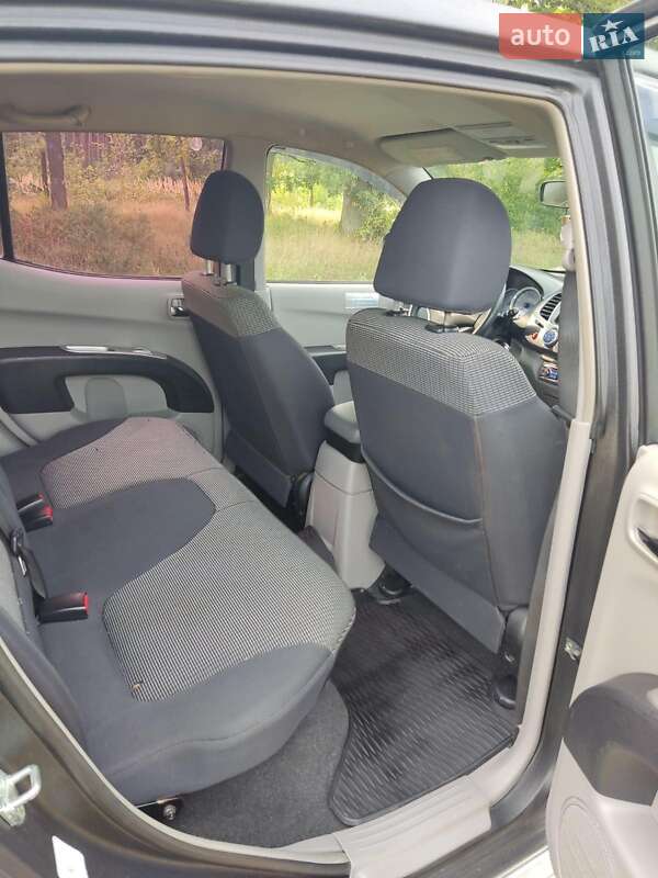 Пикап Mitsubishi L 200 2007 в Киеве