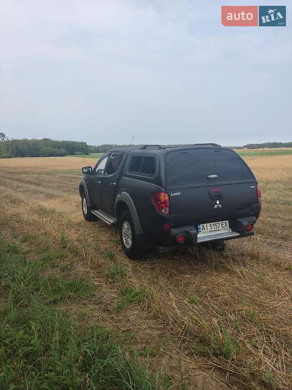 Пикап Mitsubishi L 200 2007 в Киеве