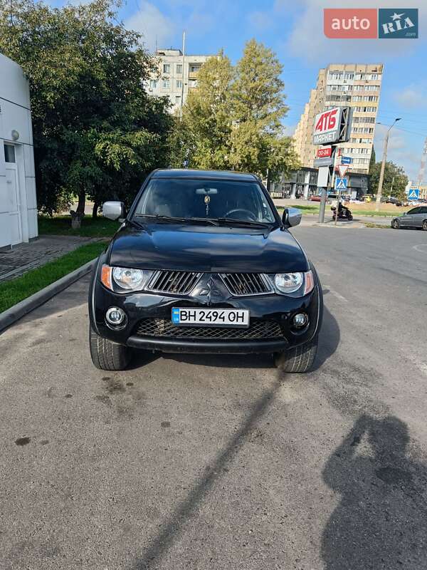 Mitsubishi L 200 2008