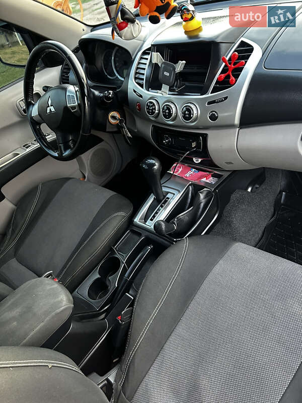 Пикап Mitsubishi L 200 2011 в Сумах