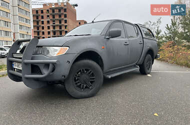 Пікап Mitsubishi L 200 2008 в Києві