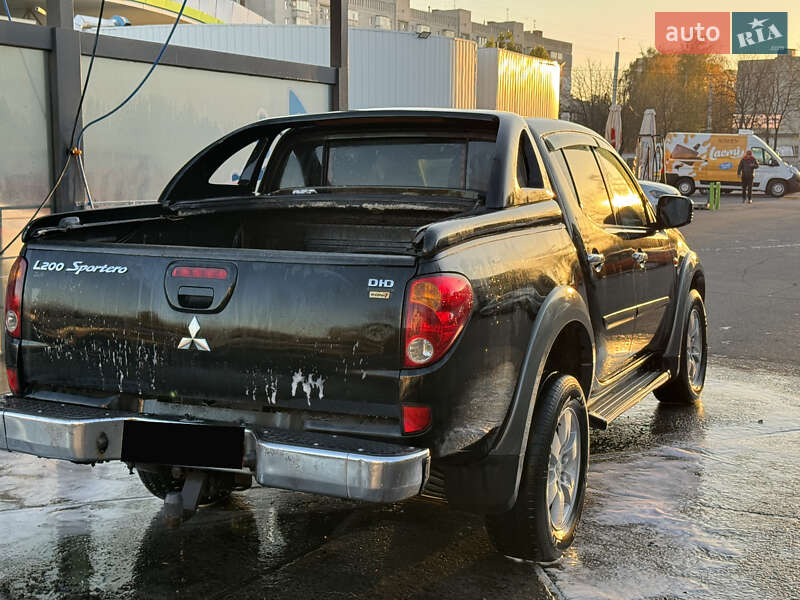 Пикап Mitsubishi L 200 2008 в Кременчуге