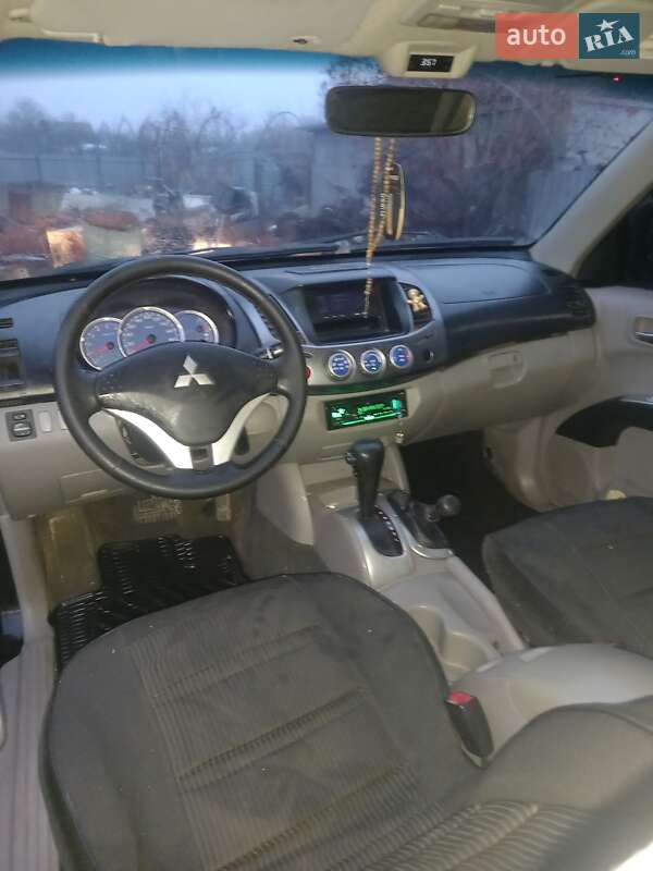 Пикап Mitsubishi L 200 2008 в Киеве фото 3 Пикап Mitsubishi L 200 2008 в Киеве