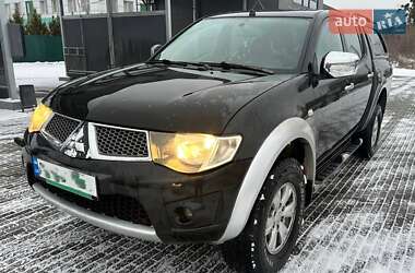 Пікап Mitsubishi L 200 2011 в Києві