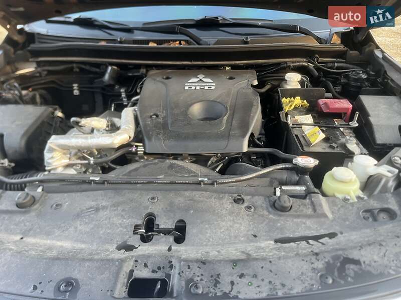 Пикап Mitsubishi L 200 2019 в Золочеве